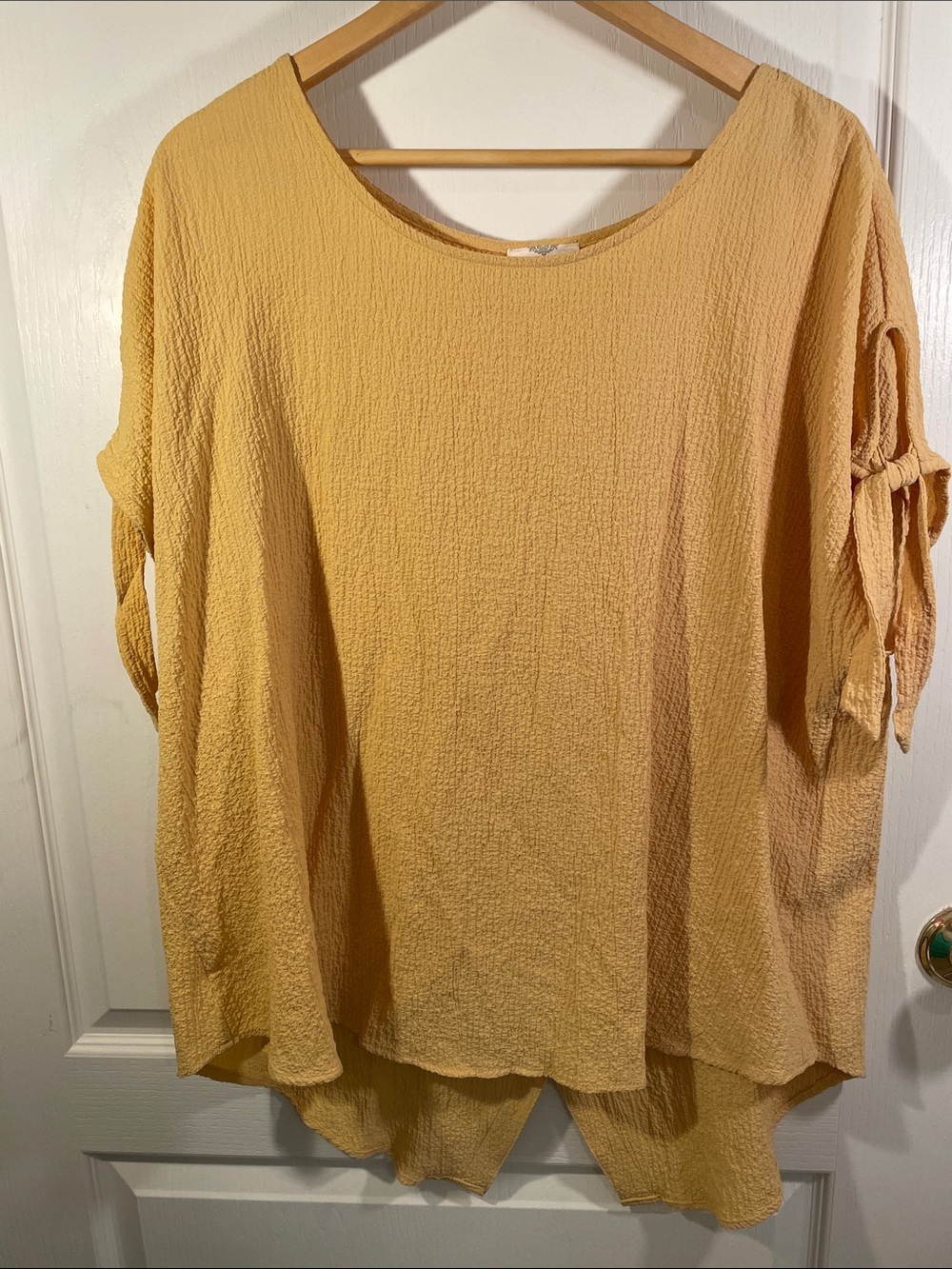 Relaxed Tie-Sleeve Textured Tunic in Mustard